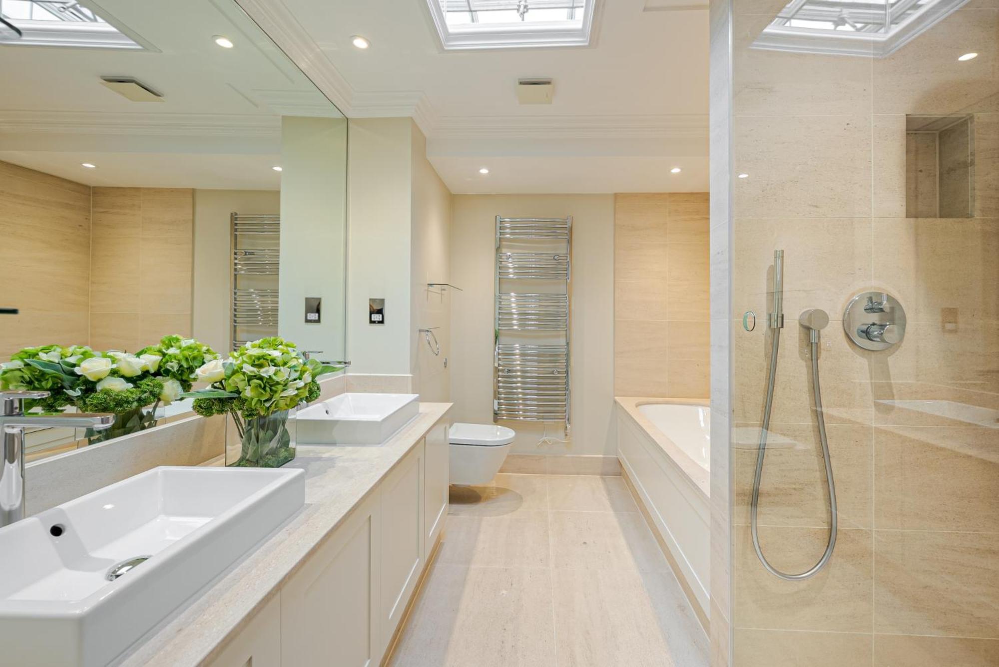 Modern 3 Bedroom Luxury House With Garage In Central ลอนดอน ภายนอก รูปภาพ